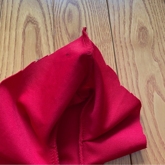 Love J Asymmetrical Ruffle Sleeve Red High-low Tunic - Small - Picture 8 of 9